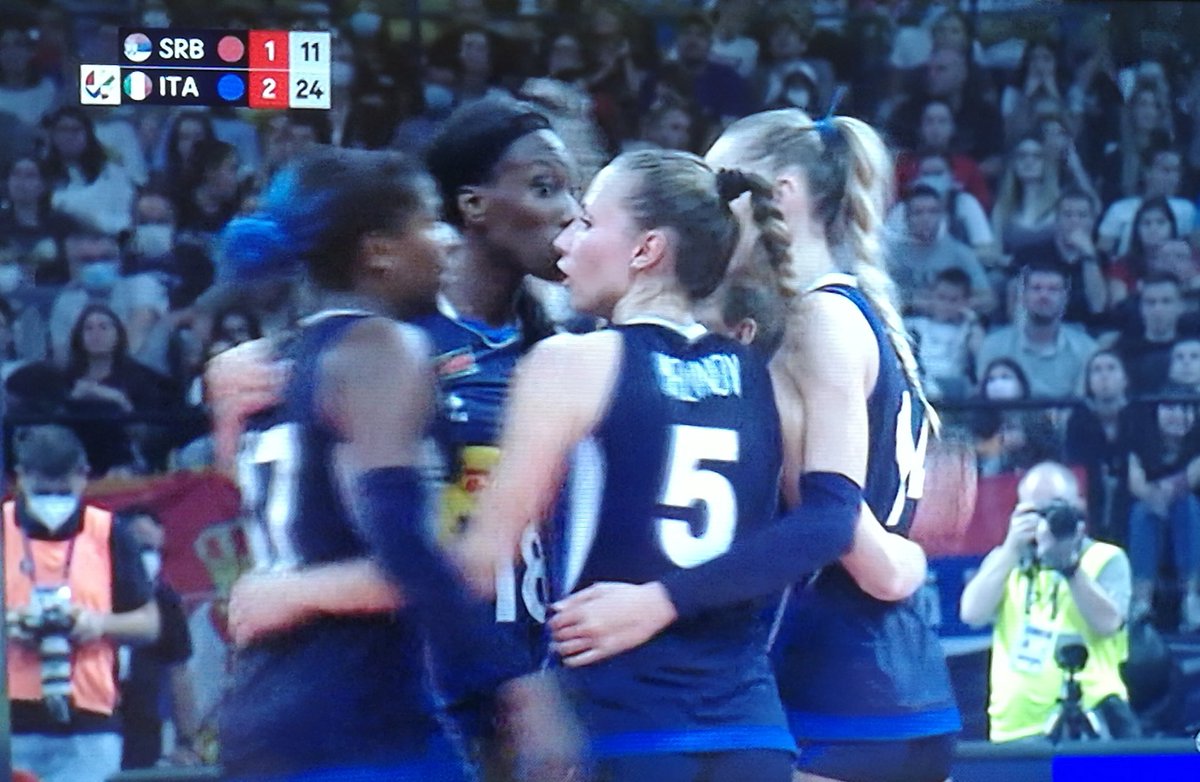 La bestia nera è stata sconfitta!! Le Azzurre sul tetto d'Europa! #italiaserbia #volley #campionideuropa #EuroVolleyW