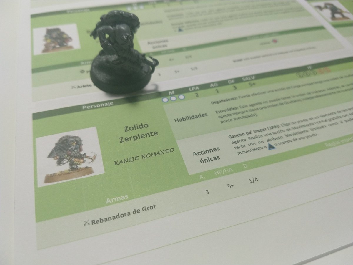 Comando40K's tweet image. Preparando el material para jugar mi primera partida con los orkomandos. Ya sabéis que a mi me mola que todas las reglas estén compiladas y a la vista... Ahora solo me falta reunir algo de tiempo para pintarlos (y para jugar mucho más!) 🤦🏻‍♂️😅😆