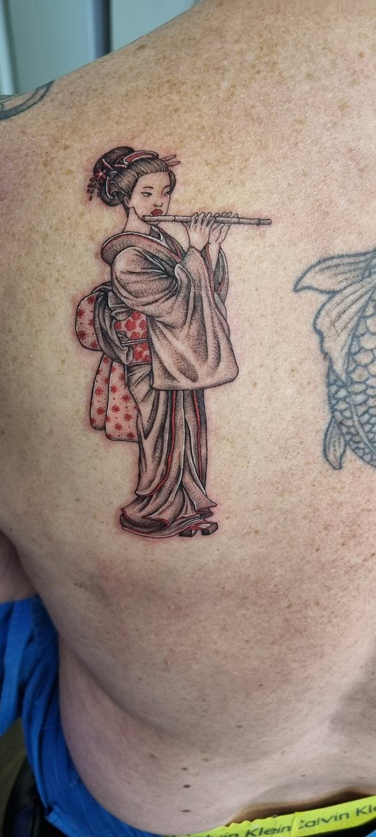 Addition to the back piece by the supremely talented Sonwaa at Panic Ink.