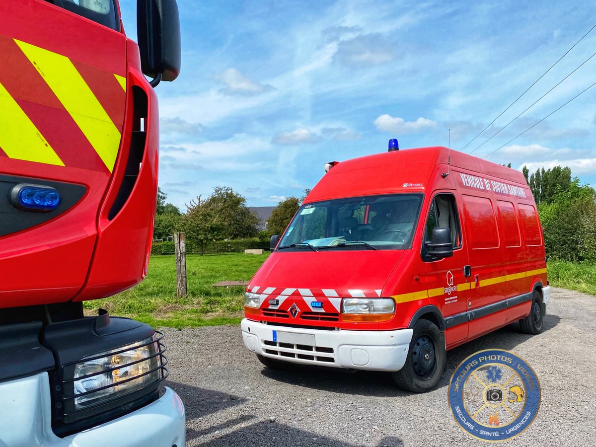 SecoursPhotos's tweet photo. Après les VLI hier, présentons les VSS (véhicule soutien sanitaire). Ils sont 4 VSS dans le @Sdis59 armés par un infirmier-SP @sssm59 et affectés à Gravelines, Villeneuve d’Ascq, Denain et Avesnes/Helpe. https://t.co/YxQiNtb8LE