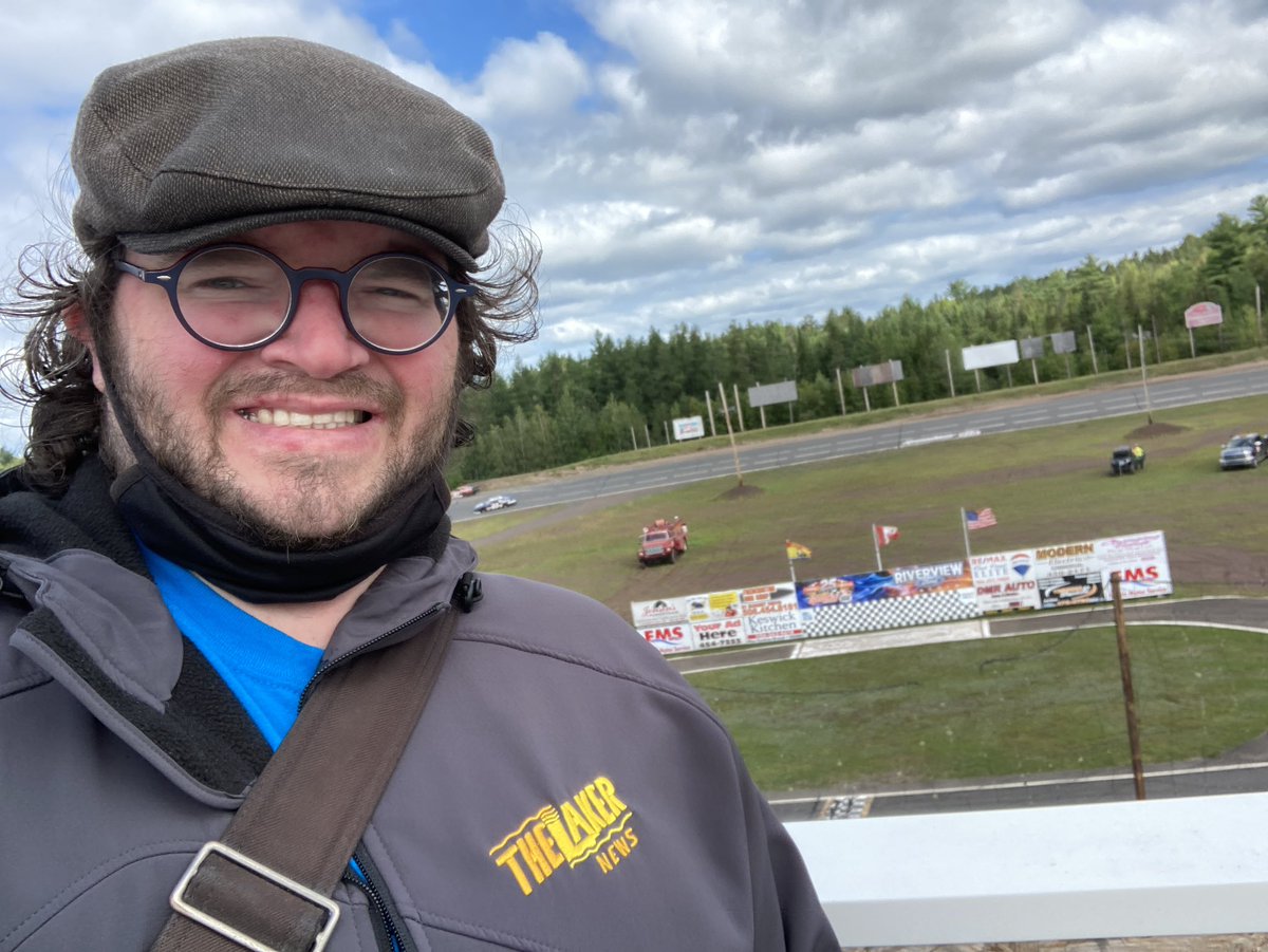 ReprtrPatHealey's tweet photo. Day two of #SpeedWeekend in Geary, N.B. is underway with pro stocks practice for tomorrow pictured n lots of race cad in a packed pit lane. A camp city has developed too. #FallRiverNS https://t.co/iHheibq2Gi