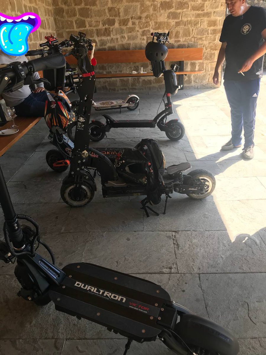 AMPEN_Navarra's tweet photo. #Navarra #VMP #Patineteelectrico #Pamplona #ampen #paseo https://t.co/juA88eTbTD