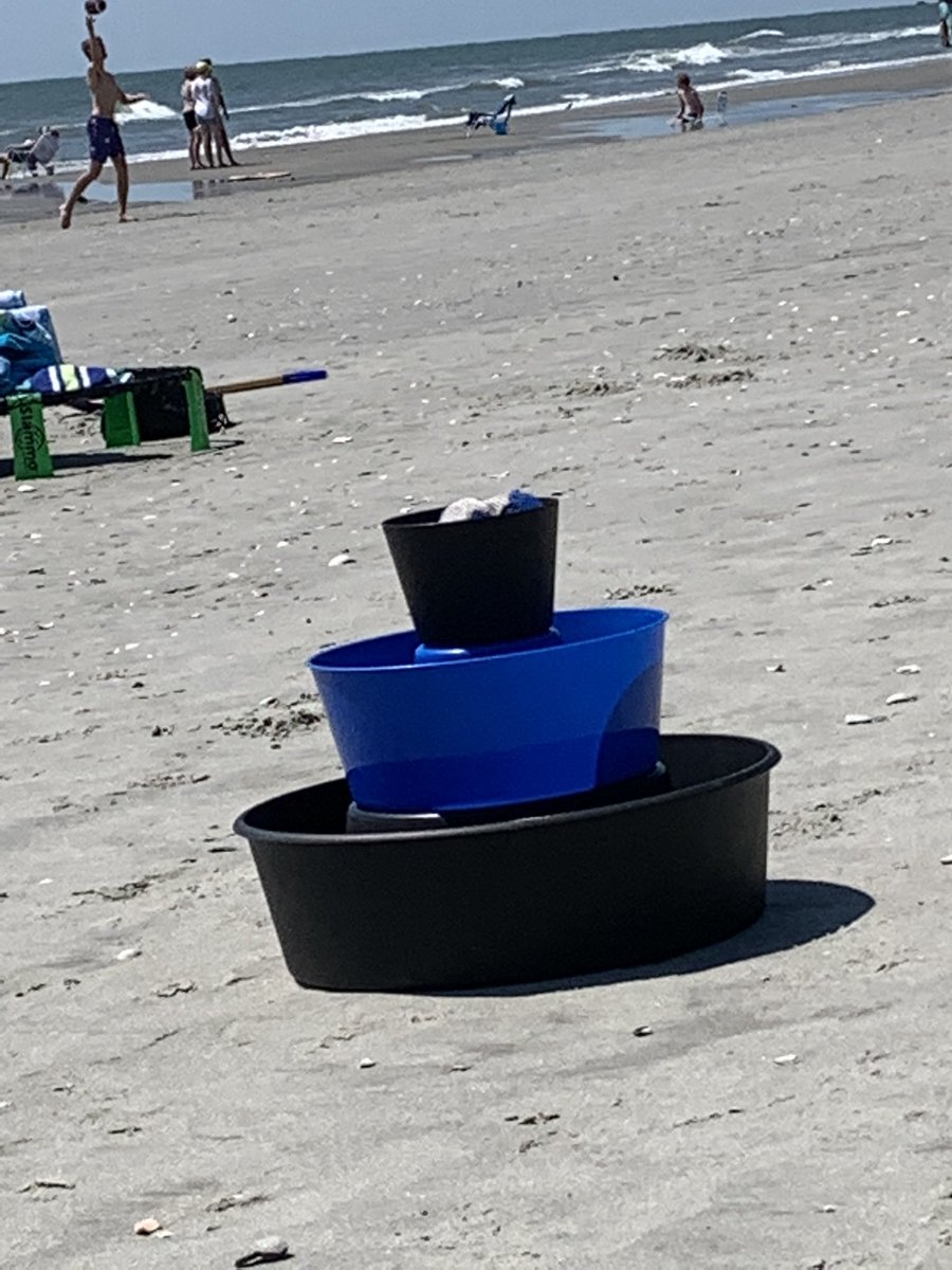 stephmonroe39's tweet photo. @BULZIBUCKET great day to be on the beach playing bulzibucket and enjoying Labor Day weekend! https://t.co/9jYhRp9hNz