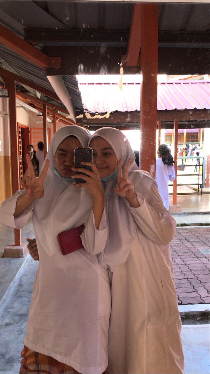 shaheiluh's tweet photo. HEHEHEE HAPPY BIRTHDAY BABE LUV U YA @alycassndra https://t.co/bYdtqGTfqT