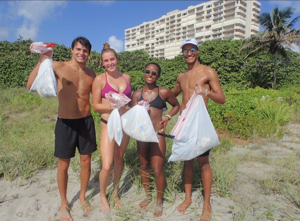 SASC_FAU's tweet photo. WOW‼️🤩👏🏼‼️

What a great way to start Labor Day weekend with a SAAC Beach Clean Up 🌴🦉🚮 🧤♻️🗑❤️💙

Thank you @FAUSwimDive @FAUBeachVB &amp; @FAUBaseball for making our 🦉home 🦉 a better place! 

#SAACBeachCleanUp #MakingOurNestCleaner #CommunityServiceInParadise
#OwlOne https://t.co/oN9pcmP2Qp