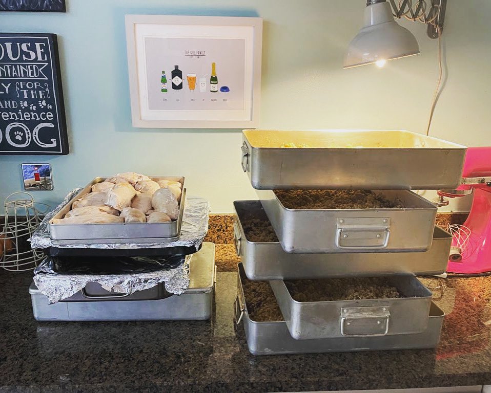 We are back at full capacity tomorrow for the first time since March 2020. We are feeding a total of 120 people 🤯🤯 so we have to do a little prep the day before, so we’ve got more time perfecting our delicious roasties and veg tomo! 🥔🥕🥦
#sundaylunch #endinglonelinesstogether