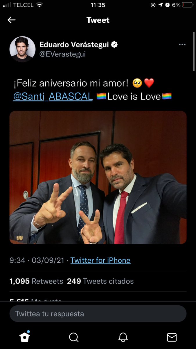 bananiteuwu's tweet photo. Muchas felicidades para los dos!!🥳❤️👏🏼👏🏼 @EVerastegui @Santi_ABASCAL #Comunismo #DerechoLGBT #LoveIsLove #AmaLibre https://t.co/1NxNdIRZaz