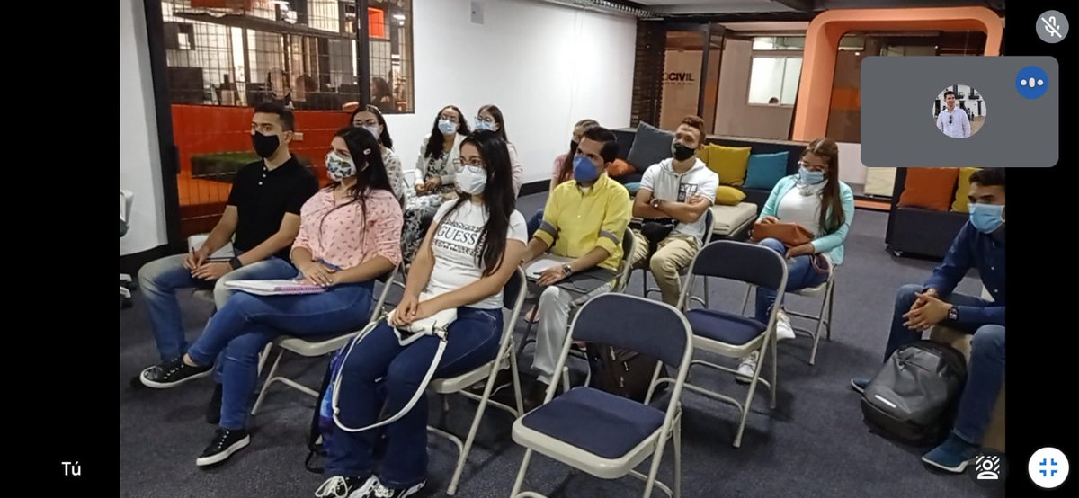 Estefaniaqcelis's tweet photo. #Hoy, reunión de planeación estratégica, construyendo para nuestro departamento. Jóvenes líderes y nuestro diputado @gabrielbeltranl #MásDiálogoMásAcción
#CMJ #Quindío 
@PartidoMIRA https://t.co/IApahiam6p