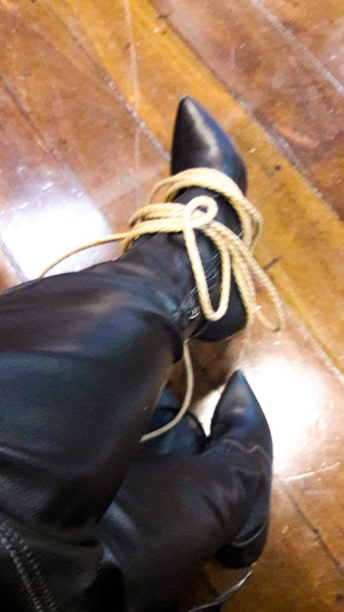 MayaMistress_'s tweet photo. I've been looking up My archives for juicy content and organising it to post... And I've been EATING IT UP myself. 🥵💦🔥😈 

If you love it half as I love it... It'll be a full success 👑

#fans #leather #leatherboots #ropes #dating #powerfulwomen #soles #KinkTwitter #kinktok https://t.co/IJ2Z9knjjL