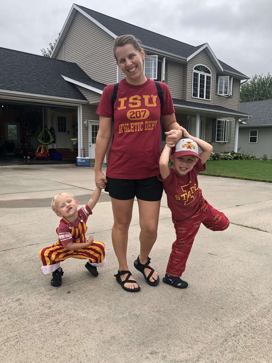 SheaInIowa's tweet image. We. LOVE. the Cyclones! 🌪