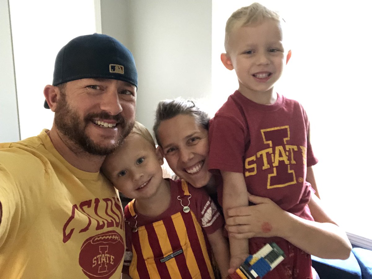 SheaInIowa's tweet image. We. LOVE. the Cyclones! 🌪