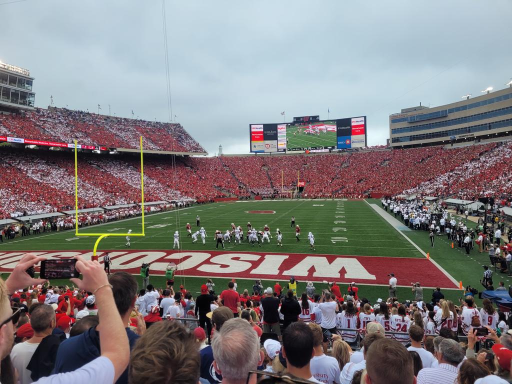 BadgerSaffa's tweet photo. @BadgerFootball so close! https://t.co/Z3bUXxl5kM