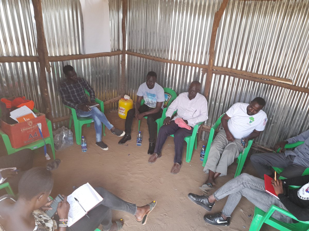 HumanityHandCBO's tweet photo. Supporting refugees and host community is core aim.

Support #Refugee-led organisations to enable them positively impact their communities because they understand their community context better than anybody else 
#TakingAction4TheCommunity 
#EmpoweringRefugees https://t.co/KE3JvDaGzS