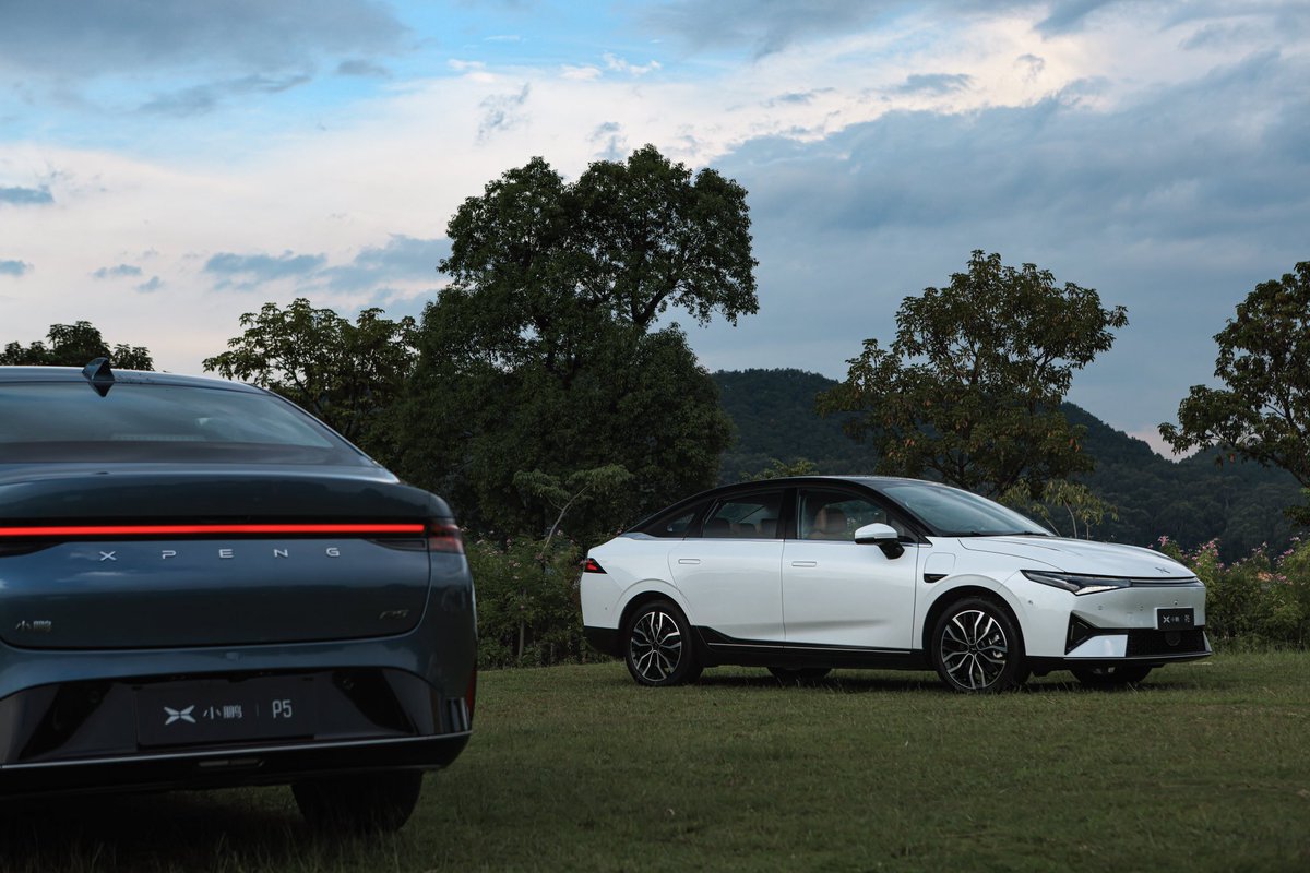 XPengMotors's tweet image. P5 media test drive kicked off this week in China - another step closer to popularise smart EVs.