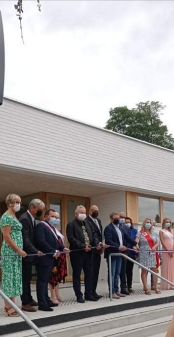 TomaHermand's tweet photo. Ce matin nous avons officiellement inauguré la nouvelle mairie, un honneur pour moi et un moment fort.
En présence du Sous-préfet, @sebastienjumel @Celine_Brulin @Pasc_Martin @GoulaySabrina @LefrancoisXv @V_LucotAvril
Merci à tous les présents pour ce beau moment. https://t.co/lBmpRuvK5u