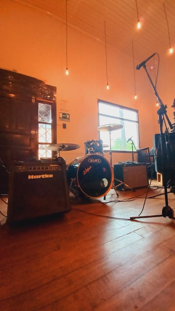 Epsilon_Mnes's tweet photo. Hoy suena Epsilon. 🎙️🎸 https://t.co/KArd6v5cJU