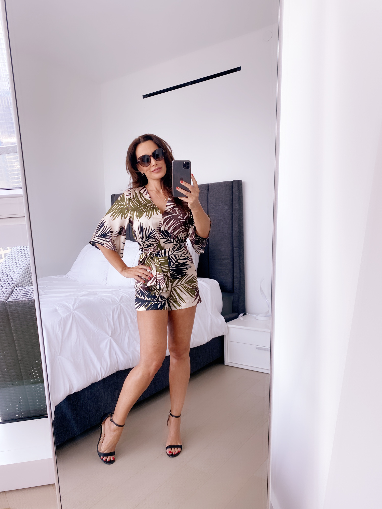 Lisa Ann on Twitter: "Sometimes I Selfie! https://t.co/9O3GvPyD9y" / Twitter