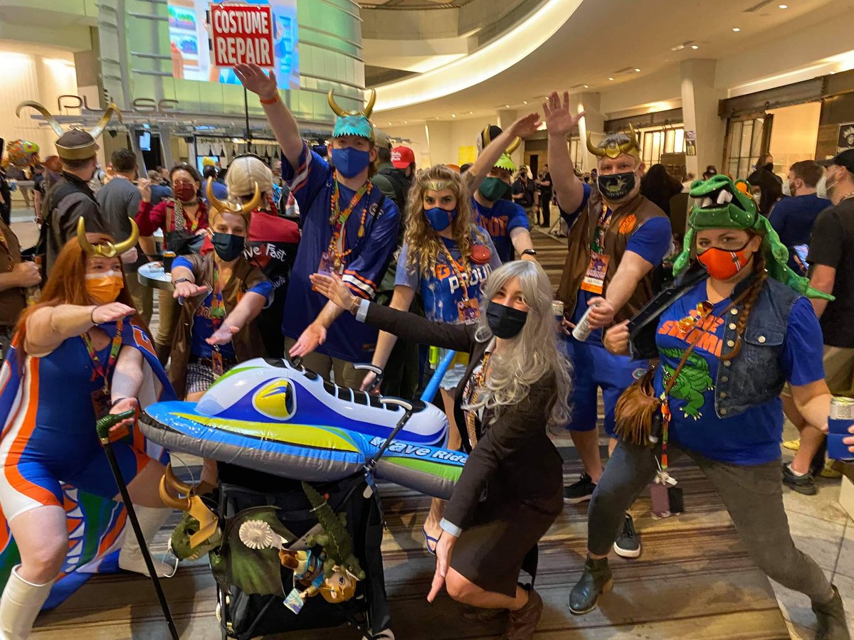 litbringers's tweet photo. #gatorcrew and #litbringers Loki variants represent at #DragonCon2021 https://t.co/kGeMwrnDf4