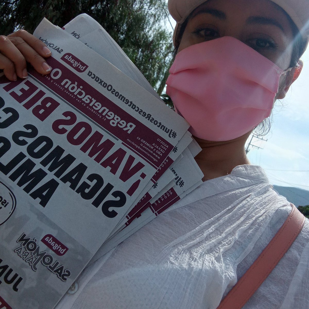 Yesenia Rodriguez (@yesenia_rdleon) on Twitter photo Hoy salimos con la brigada <a href="/salomonj/">Salomón Jara Cruz</a> a recorrer algunas colonias de la Villa de Zaachila. #morenasOaxaca Hoy salimos con la brigada <a href="/salomonj/">Salomón Jara Cruz</a> a recorrer algunas colonias de la Villa de Zaachila. #morenasOaxaca