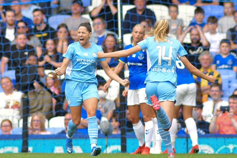EnPleineLucarne's tweet photo. Les clubs féminins anglais séduisent les sponsors.
La couverture média inédite de la Super League féminine anglaise donne un sérieux coup de pouce à l'économie des clubs anglais. Dans le sillage de droits TV records, ils attirent les sponsors
https://t.co/2tL5hPlkIE
@FootdElles https://t.co/0WYSs0StUI