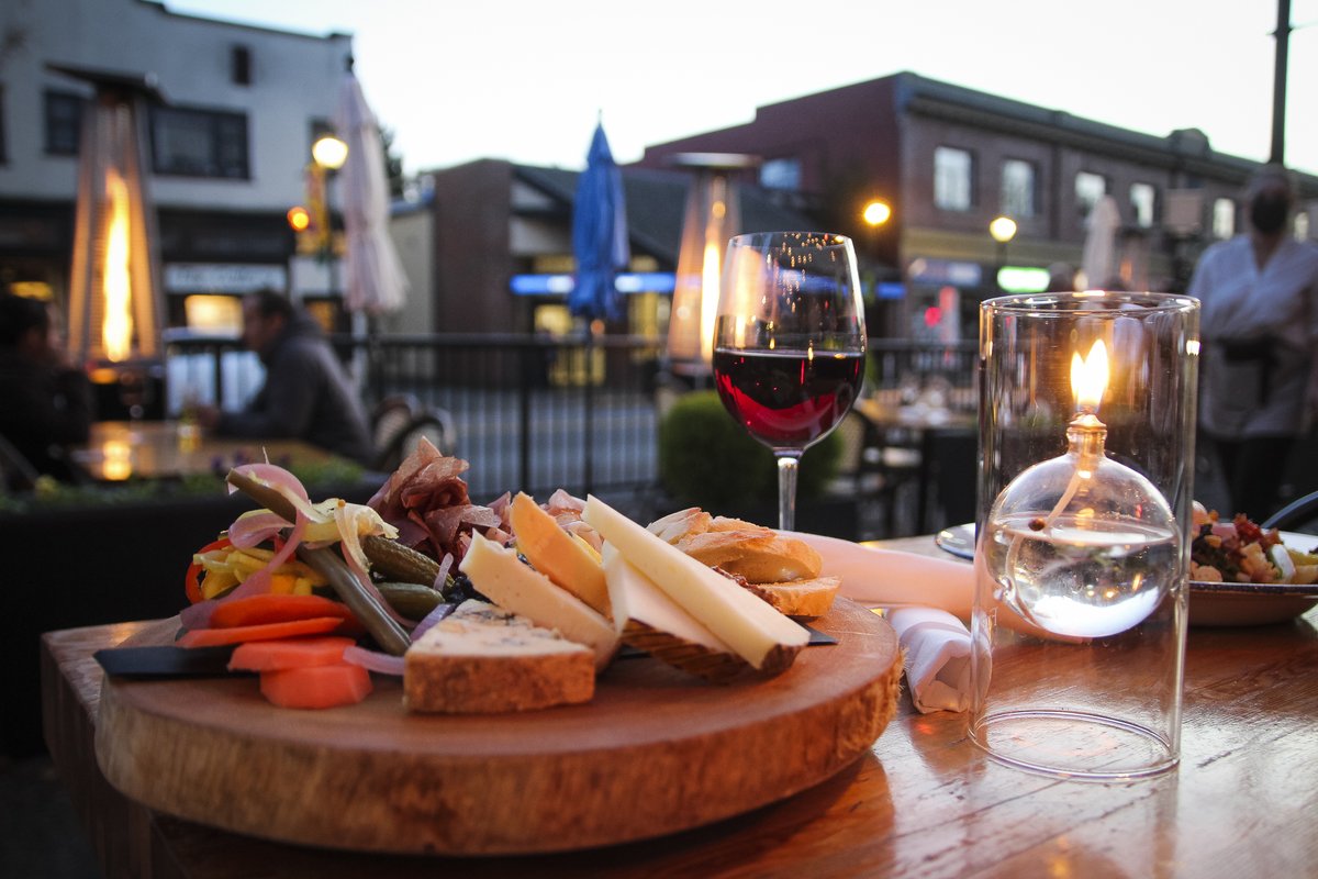 Vis a Vis Wine Bar (@visavisoakbay) / Posts / X