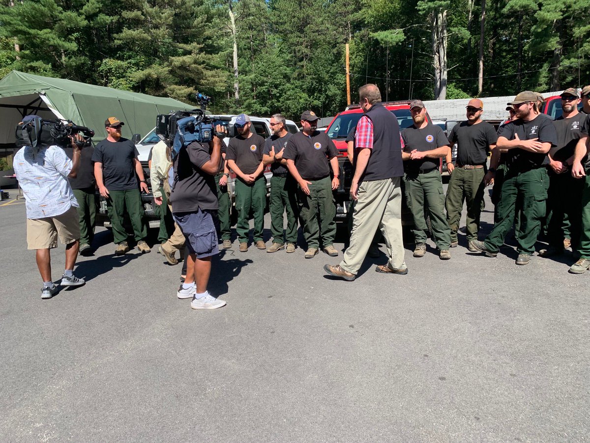 The Massachusetts wild land fire crew returned home safe to Hopkinson State Park his morning after two weeks assisting with wildfires in Idaho and Montana. <a href="/MassDCR/">MassDCR</a> Commissioner @DCRJim was on hand to greet and thank them for their efforts.