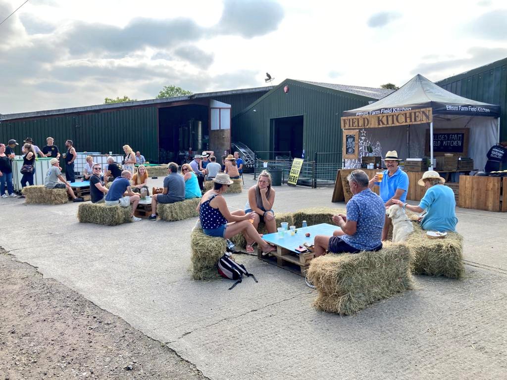 harrys_cider's tweet photo. Another fantastic #CiderSaturday down on the farm is well underway! 🍎🍏 Thank you to everyone who has joined us so far and if you're in the area, you've got until 17:00 to drop by! https://t.co/q8ZtrkQGYT #HaveAHarrys #WhereItsTo #Cider #SomersetCider https://t.co/0nEVwgzae0
