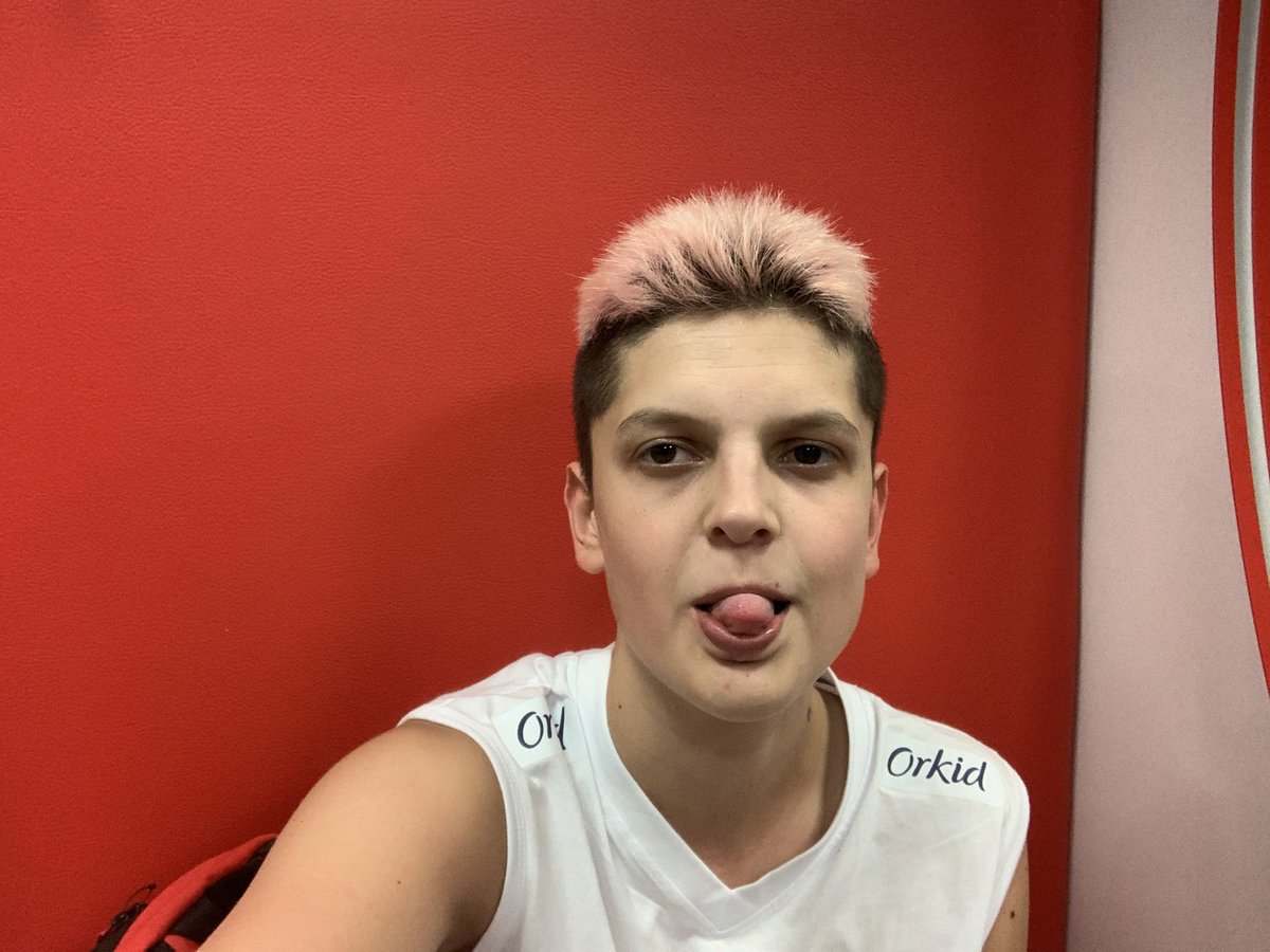 Ebrar Karakurt: “Bizi karalamak isteyenler Avrupa üçüncüsü oluşumuzu ağlayarak günlüklerine yazabilirler. 😉🇹🇷”