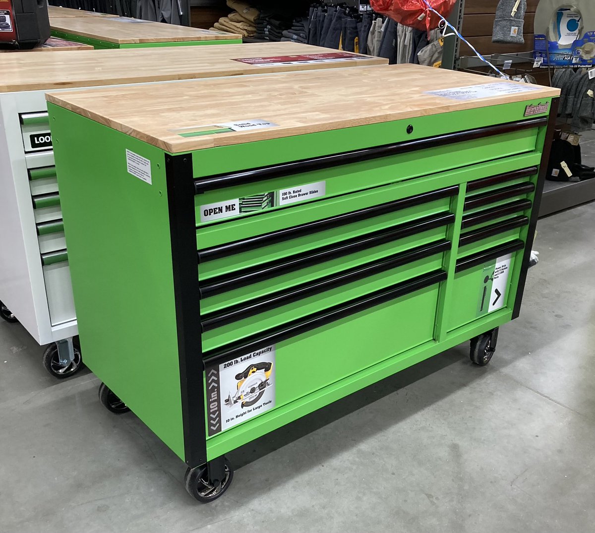 SarahDeAnimator's tweet photo. Some girls splurge on new shoes or clothing… I go to @HomeDepot and see this gem (I think I’m in love 💚):
#itscallingme #greenmeansgo #treatyourself https://t.co/IaApCmsOeI