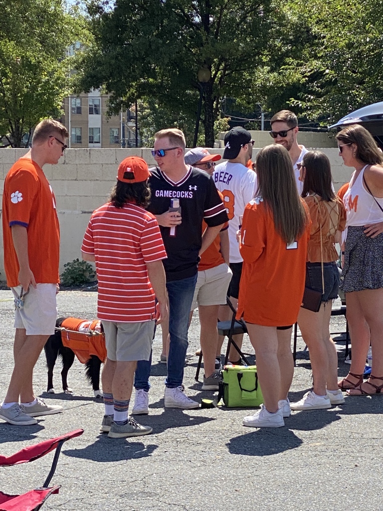 SonsOfClemson's tweet photo. Gamecocks gon’ gamecock. 🙄 https://t.co/ZbDmrCrg4k