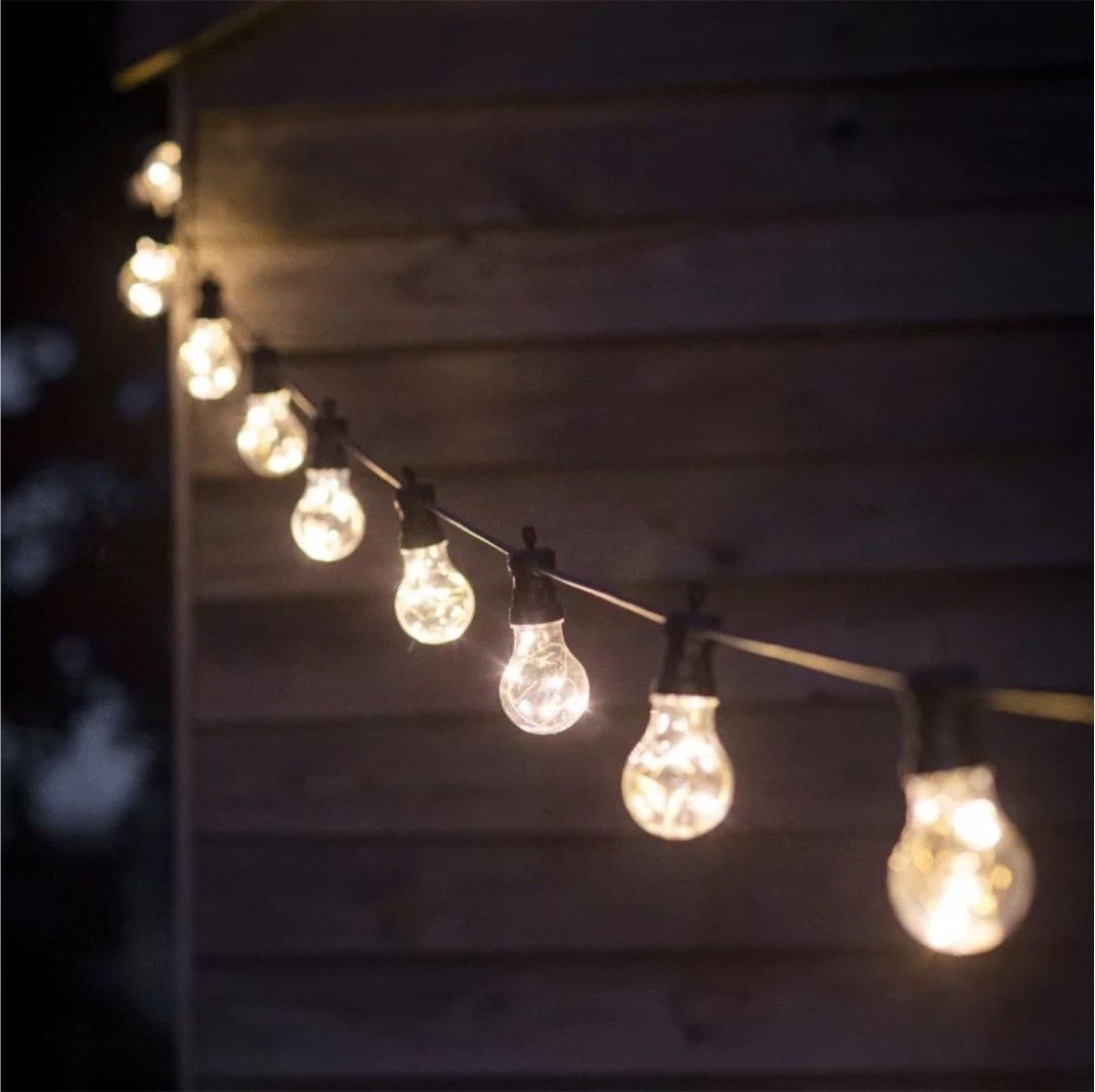 🍂💡Light Up Autumn💡🍂

Make the most of your garden well in to the Autumn. There’s nothing better than soft lighting adding that ambient glow to your surroundings. Emulating festival style lighting, they’ll look perfect lining your garden fence or hanging in the trees.