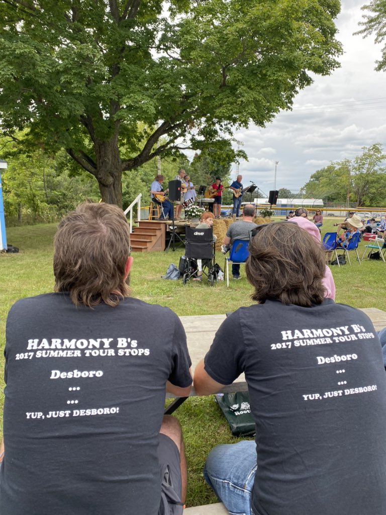 klagburger's tweet photo. Second set of The Harmony B’s and the locals are loving it! #fallfairs https://t.co/ASjKsian4k