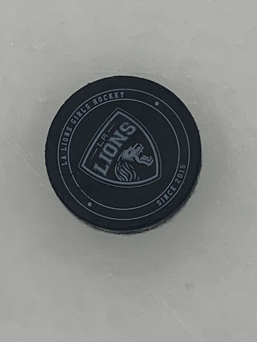 LALionsHockey's tweet photo. Weโre celebrating a historic day for girls hockey in California as we hosted the stateโs first-ever league game at @ToyotaSportsCtr as members of the brand-new #PGHL! @BlueShieldCA #blueshieldofca ๐๐ฆ๐ https://t.co/HVEmslqsZr