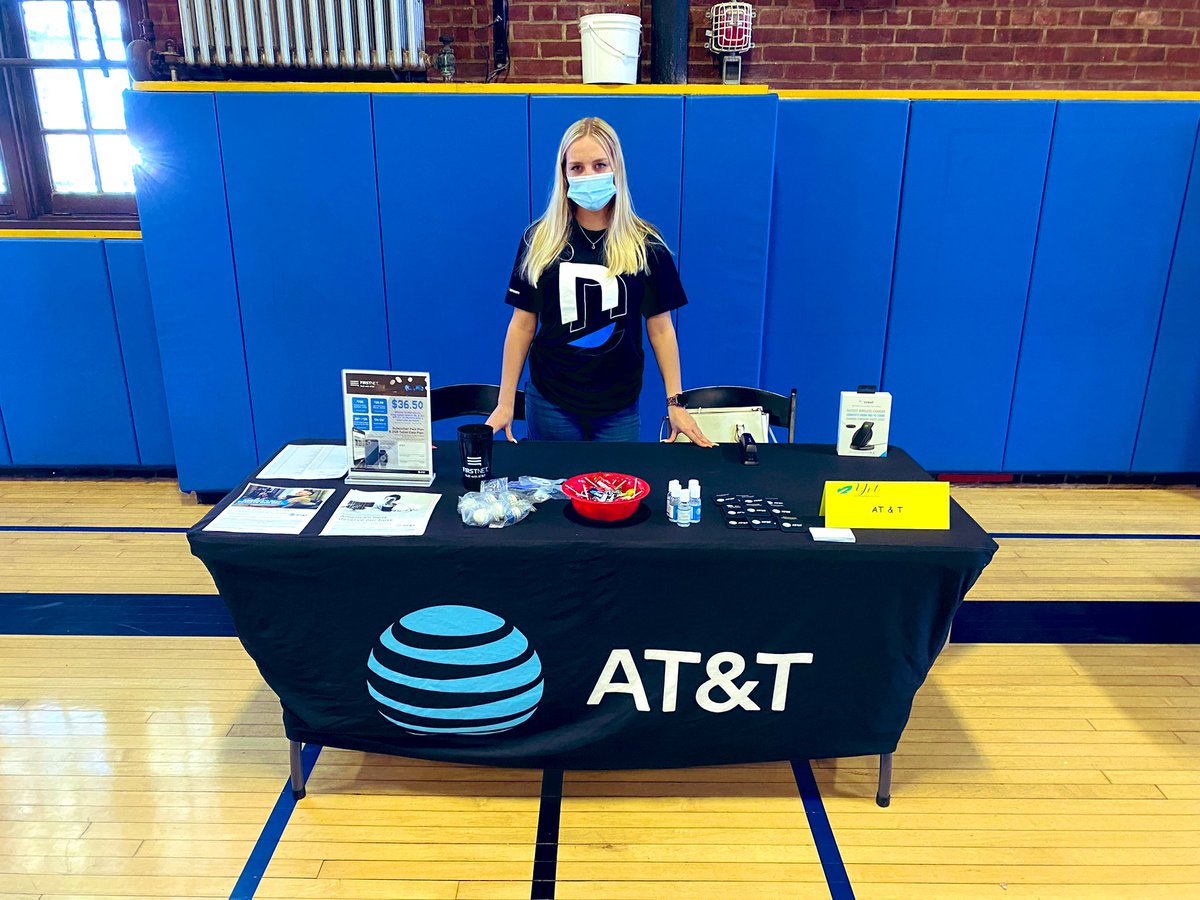 Savannah showing Veterans and Teachers appreciation at the YIT Foundation #veteran #teacher #backtoschool #NYNJ #NewburghATT <a href="/klane0917/">Klane</a> <a href="/marcellobenny/">Benjamin Marcello</a>