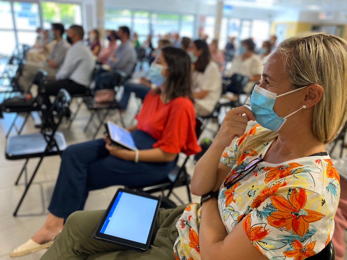 AlboradaColegio's tweet photo. Seguimos preparando el nuevo curso. Hemos acabado la semana de la mejor manera, con un curso del “Instituto Desarrollo y Persona”, “Aprendamos a amar”.
¡Qué importante es amarte para poder amar al otro! #LaGrandezaDelAmor #ValoresAlborada https://t.co/da6mhg4A4x