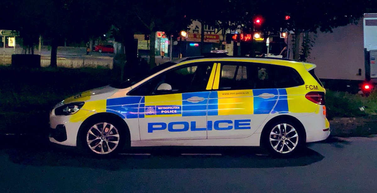 MPSSpecials's tweet photo. #WestAreaWay Specials from @MPSHounslow were on neighbourhood patrols Friday night, assisting their regular colleagues. It was also the last shift for one of our WA Specials, who is joining the MET full time! Good luck in your career! #specialcontribution #lovingthejob https://t.co/IO9sO8zzK6