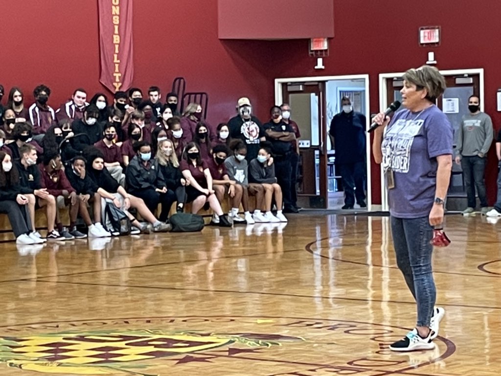 BDCHS_PHOENIX's tweet photo. Our Fall Pep Rally included a uniform fashion show, fall student athlete intros, games and a hello from our Principal Ms.Fernandez! https://t.co/AC1tN7cdkR