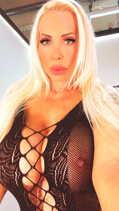 Skyping tonight https://t.co/KLwSEknuK8