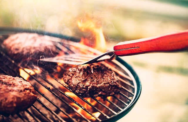j_linmar's tweet photo. I sit and think - I need one more summer ...
I want to rest ... just fall into the grass and squint into the sun ...
I wish I could Lie down for so long, until they call for a barbecue ...😋😂😂 #linmar #JOY #SummerFest2021 #summer #JoyTrain #happy #beauty #affirmation #HOPE https://t.co/dvvr6pA7Y9