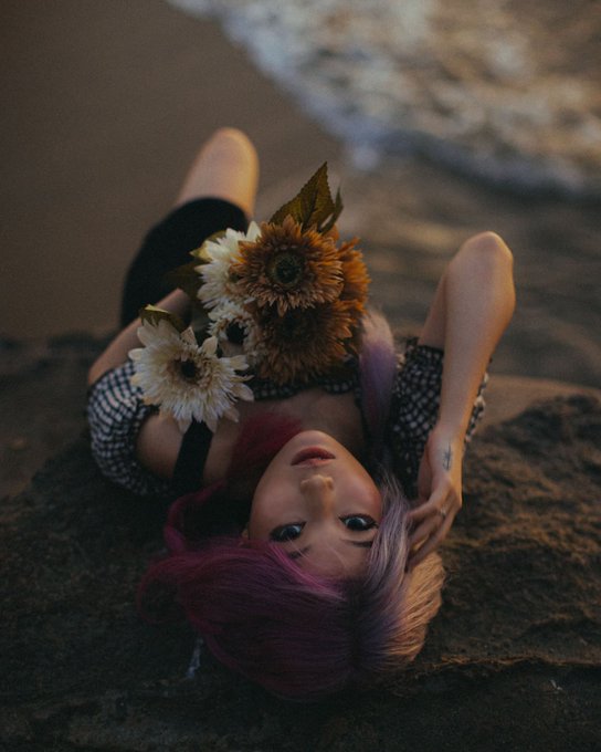 2 pic. My new lease is starting soon and im so excited!! Whats one good thing happening to you this month