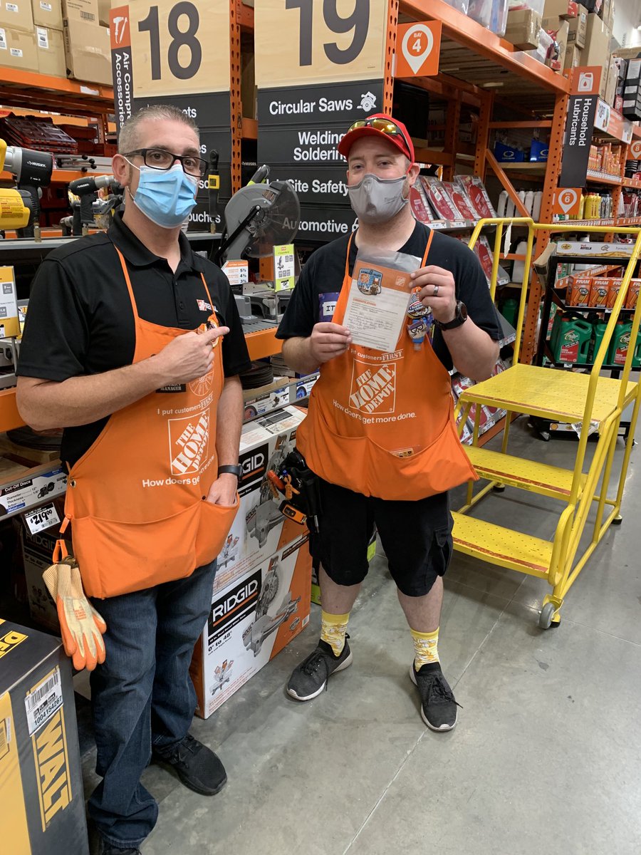 Huge thanks to team Turlock- Especially Sandra, Jeff and Nicole each receiving a Homer Award for doing an amazing job with customer service and driving sales!  Thank you for all you do for our store!