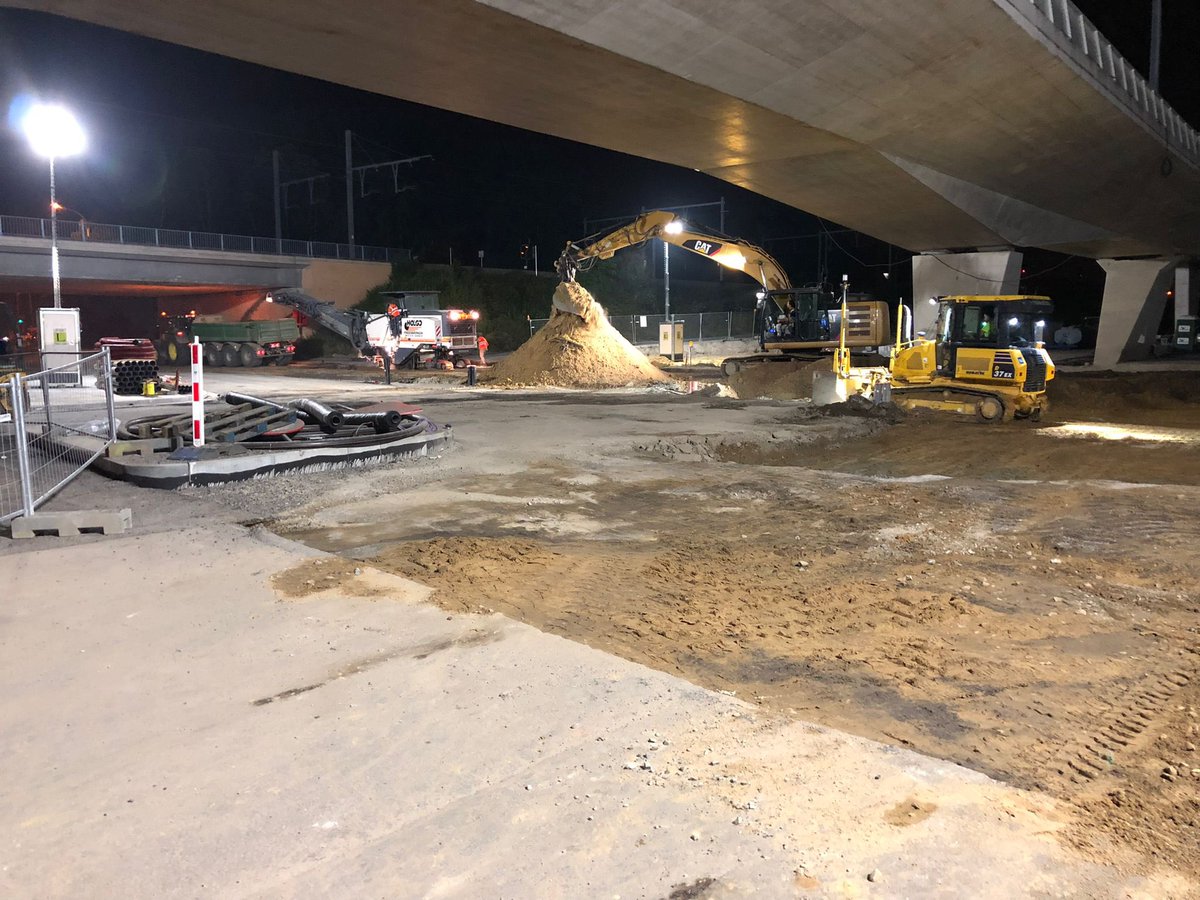 De werken zijn goed op planning aan de Jubellaan @PolitieMeWi de aannemer <a href="/WillemenGroep/">Willemen Groep</a> zet alles in om het werk rond te krijgen.