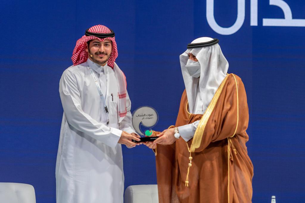 ba7_ksa's tweet photo. سعدت بالجلسة الحوارية مع صانعي القرار برفقة زملائي أصحاب الأثر ضمن الحفل الختامي من برنامج #صوت_الشباب لمسار منطقة #الجوف.

@MiskKSA @AljoufSA #لصوتك_أثر ..
#مسك_للمجتمع #MiskCommunity https://t.co/46VZC0vliz
