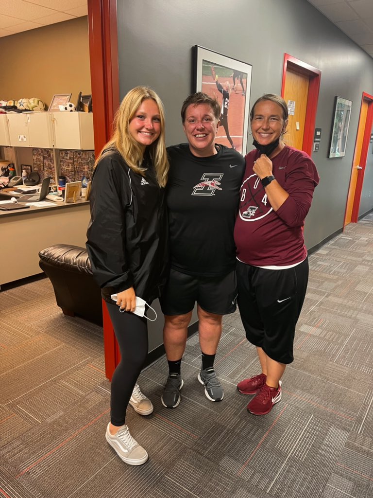 lyzashamy23's tweet photo. I am extremely excited to announce my commitment to the University of Indianapolis to continue both my academic and athletic careers! Thank you to everyone who has supported me through this process. Go Greyhounds! ❤️@UIndywsoccer https://t.co/SD3iHgtOly