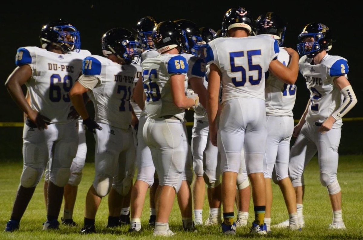 DuPecRivermen's tweet photo. @CoachNolen5’s offense found another gear on Friday night with a balanced rushing &amp; passing attack!

💥 312 yds total offense
💥 165 receiving yds (12.7/rec)
💥 147 rushing yds (4.6/rush)
💥 28 pts scored
💥 2 rush TD
💥 2 rec TD
💥 0 turnovers

#BurnTheShips🔥
#TreasureHunting https://t.co/v6K4jgrxdn