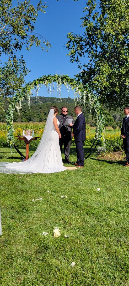 My beautiful niece and nephew to be💕