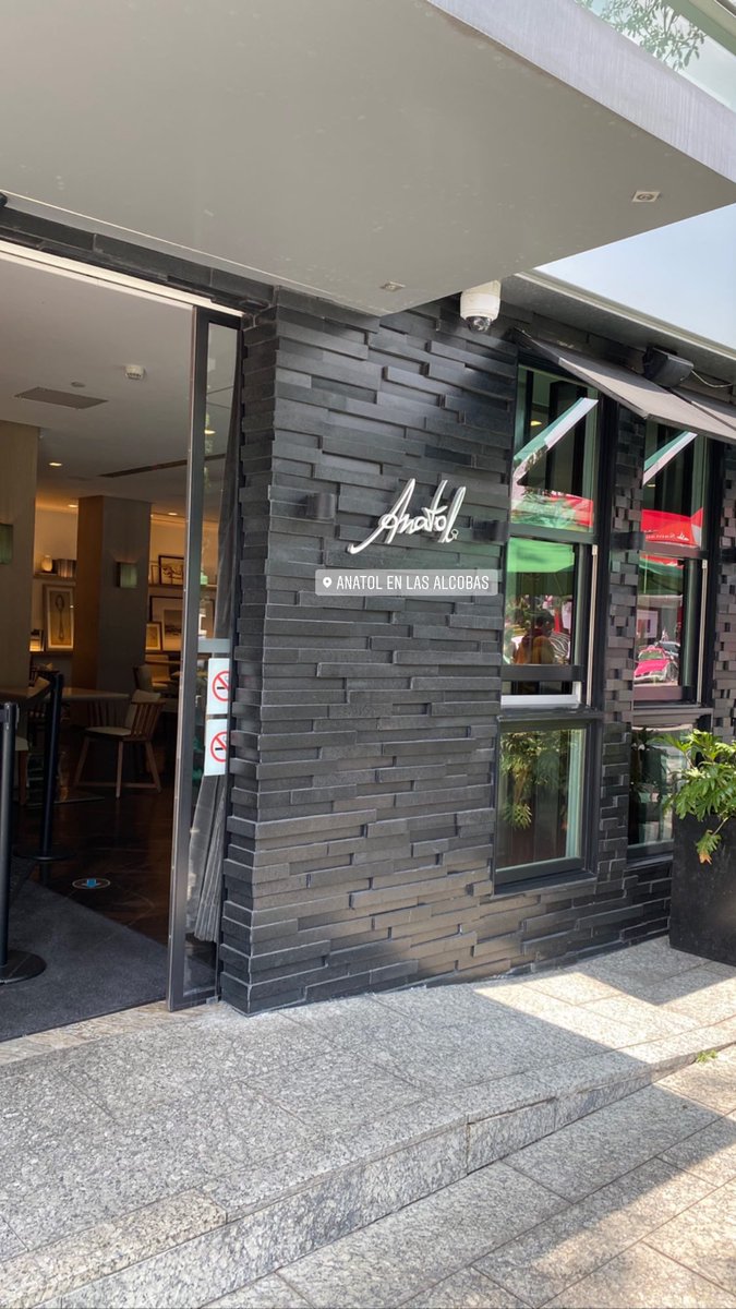 LugoTom's tweet photo. Super thankful to have had an amazing lunch here with friends and the chef! @anatolkitchen https://t.co/gBgCPm52hI
