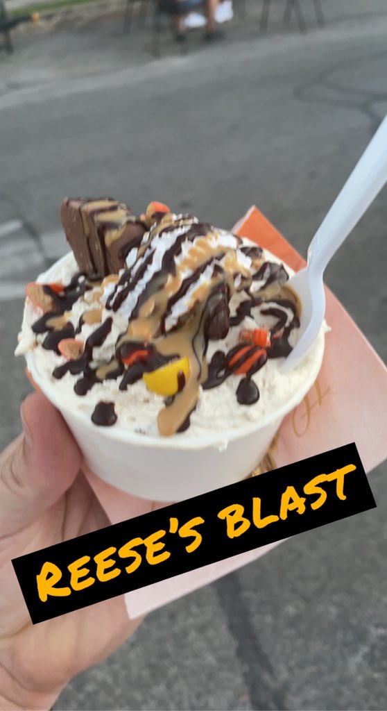 Doug_E_B's tweet photo. Oh you can bet I’m here for celebratory pudding!! @BoerneTx_Puddin
.
#SupportLocalBusinesses #BestPuddingEver https://t.co/8g6UQCqYK1
