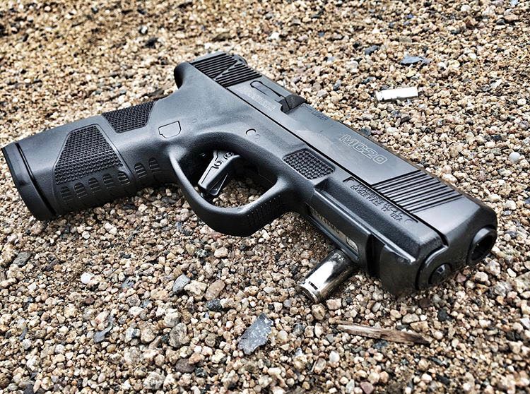 MossbergCorp's tweet photo. Do you prefer a compact pistol for your daily carry? Have you considered the MC2c? Chambered in 9mm, comes with a 13-Round (flush)/15-Round (extended) pair of double-stack magazines. Five configurations are available. #Mossberg #MossbergMC2c #CompactPistol #9mm https://t.co/aqI3uRFbYH