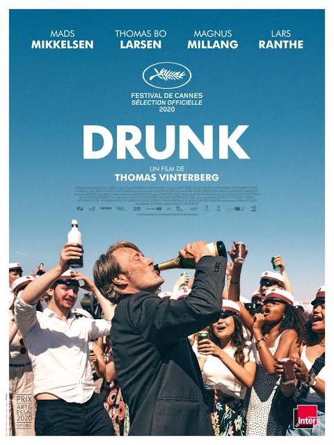 kimbatony's tweet photo. Que increíble película es DRUNK (otra ronda) y Mads Mikkelsen nos entrega una de sus mejores actuaciones. Ya me hacía falta ver una película que me dejara sintiéndome tan bien al terminar de verla, la pueden encontrar en Netflix. 🐢🐢🐢🐢🐢 #Drunk #SuperRecomendable https://t.co/xbjC0b5r3Q
